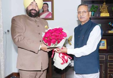 भरसार विवि के नवनियुक्त कुलपति डॉ. बीपी भट्ट ने राज्यपाल से की भेंट